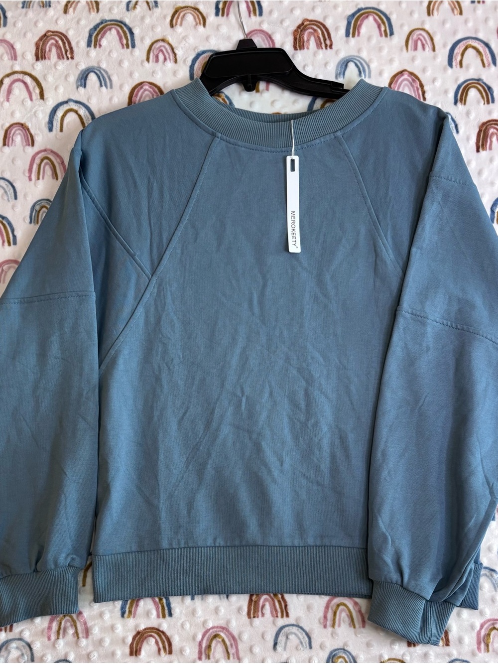 Merokeety Crewneck Pullover in Dusty Blue